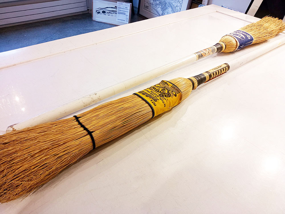 Le Frame Shoppe Blog | The curling broom project
