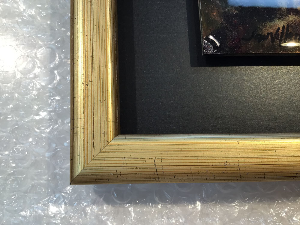Le Frame Shoppe Blog| Tips for black and goldPicture